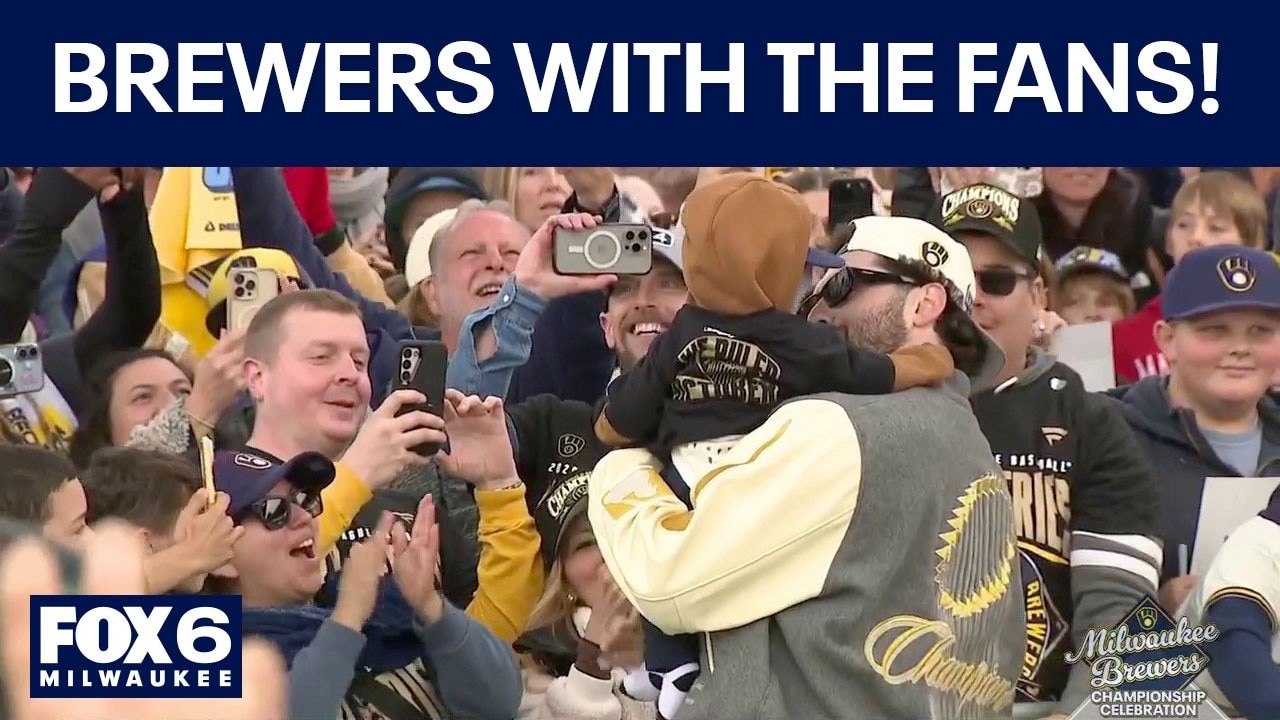 Brewers Championship Parade: Fans get up-close moments with team — Mount Pleasant Sports news